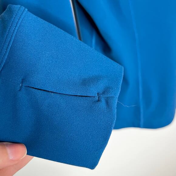 Athleta Salutation Full Zip Jacket Womens Medium Blue Athleisure Workout Pockets - Picture 11 of 12